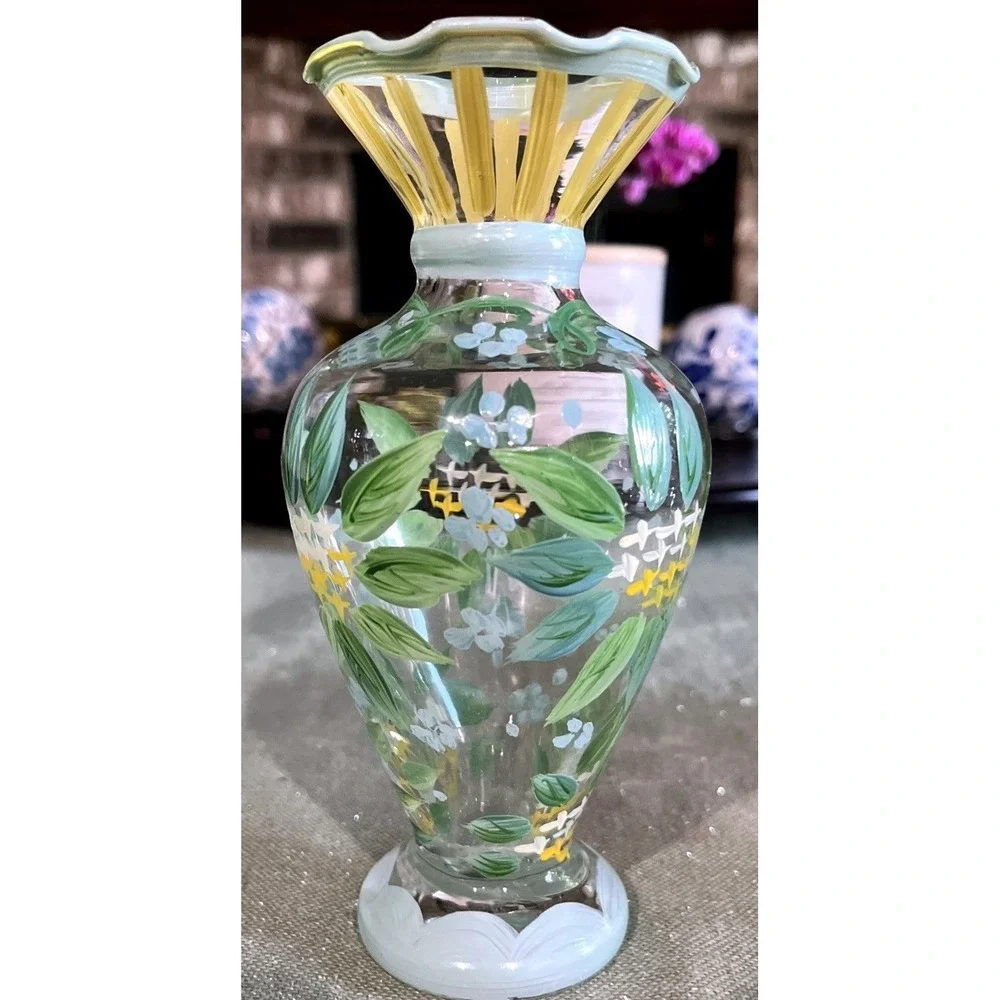 Tracy Porter Vintage Hand-Painted Glass Bud Vase~EUC